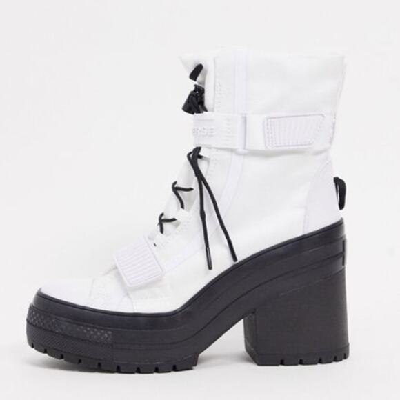 Converse Chuck Taylor All Star Gr82 Heeled Boot in White & Black, Size 7 - Picture 2 of 13